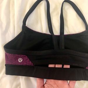 Lululemon sports bra